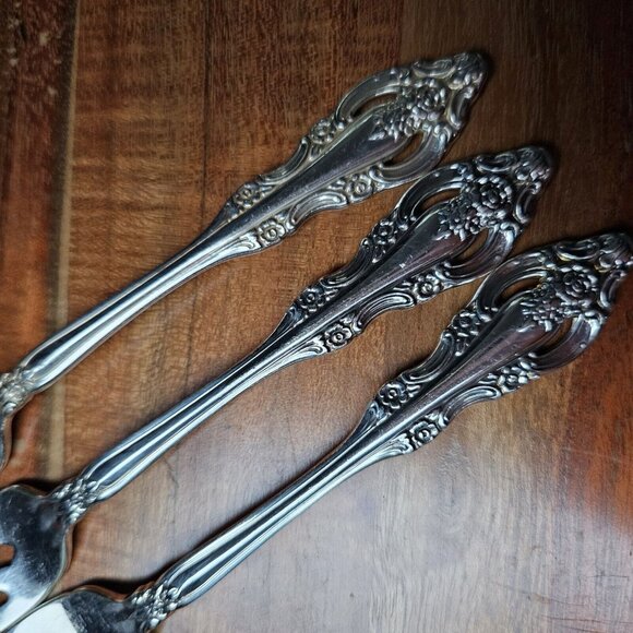 3 Oneida Community SILVER ARTISTRY Salad Forks 6.5" Silverware Flatware 60s-80s - Picture 5 of 9